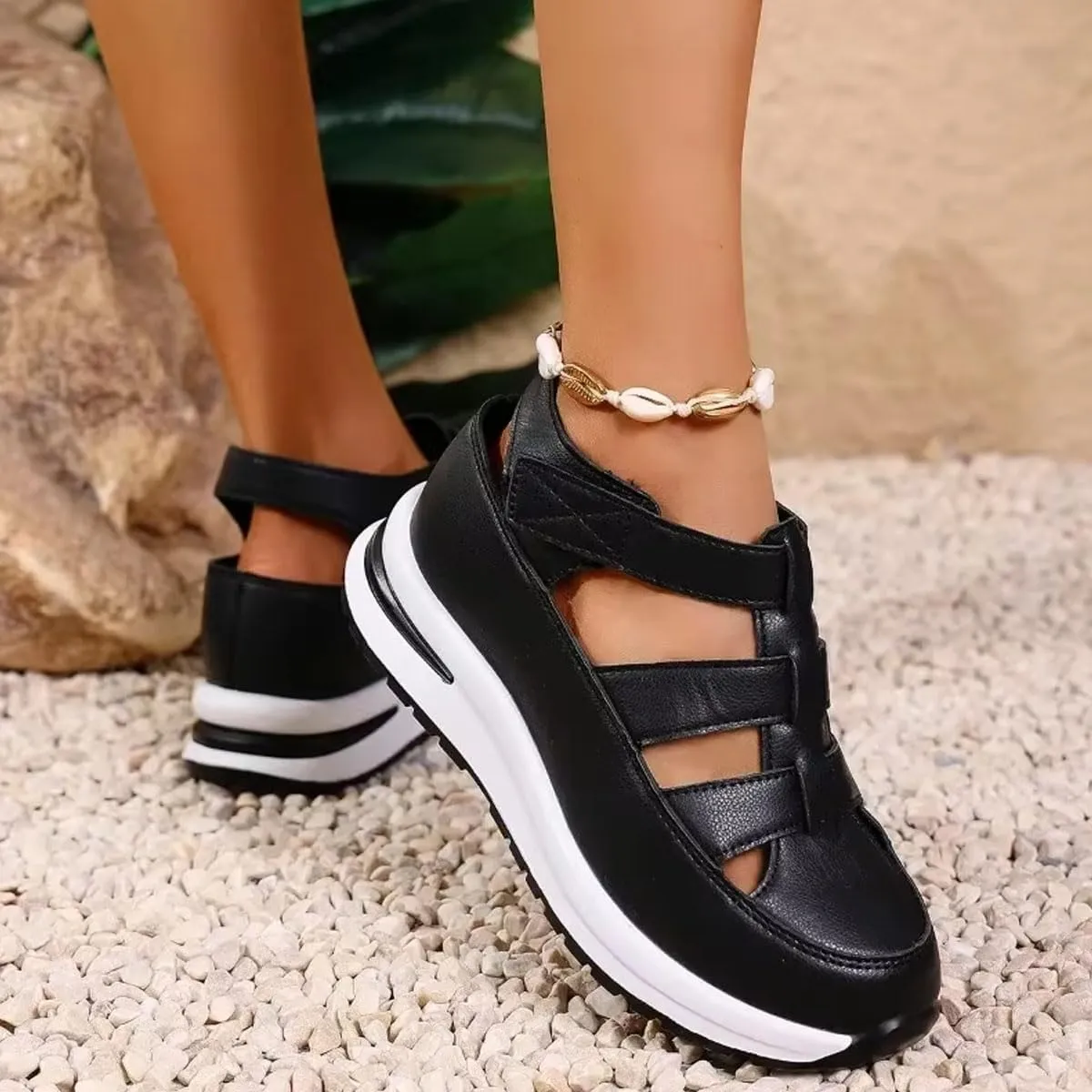 2025 New Bootara Women'S Plus Size Hollow-Out Casual Sandals,Closed Toe Platform Sandals Height-Boosting Thick Sole