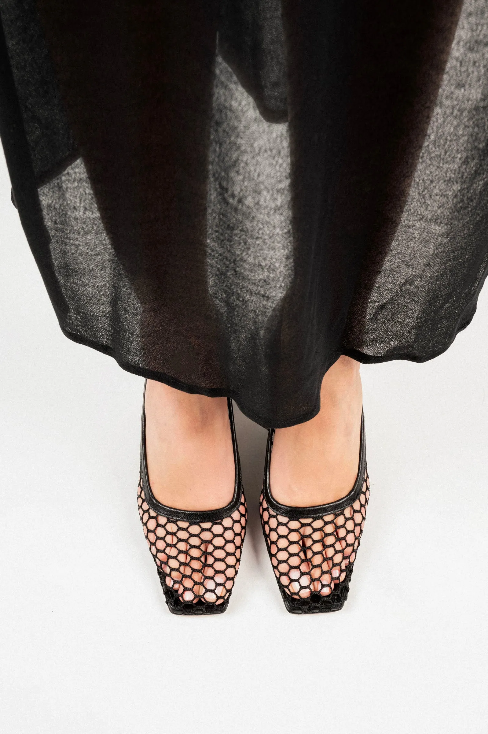 NOVA BALLES - Black Mesh Pumps