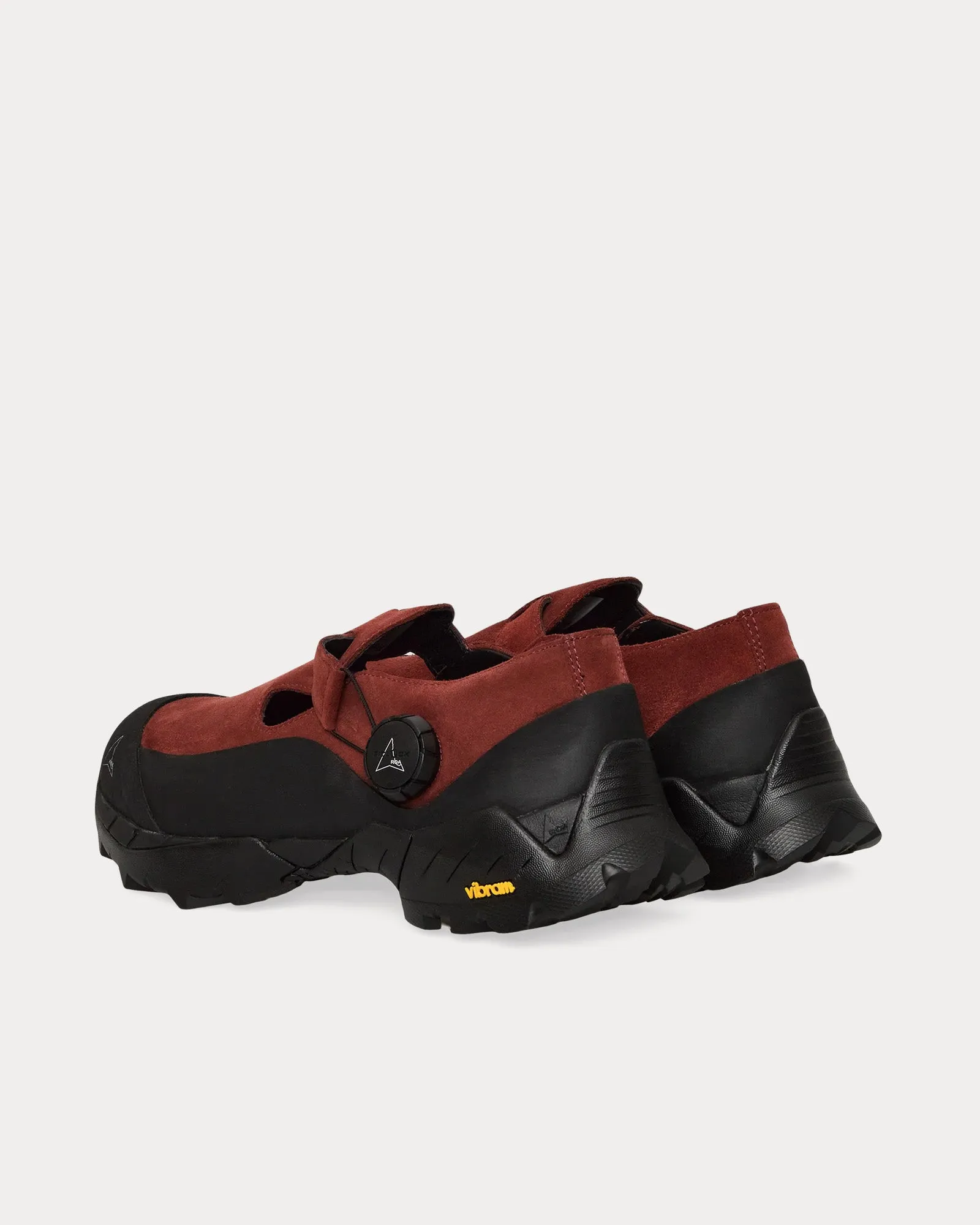 Pala Syrah / Black Sandals
