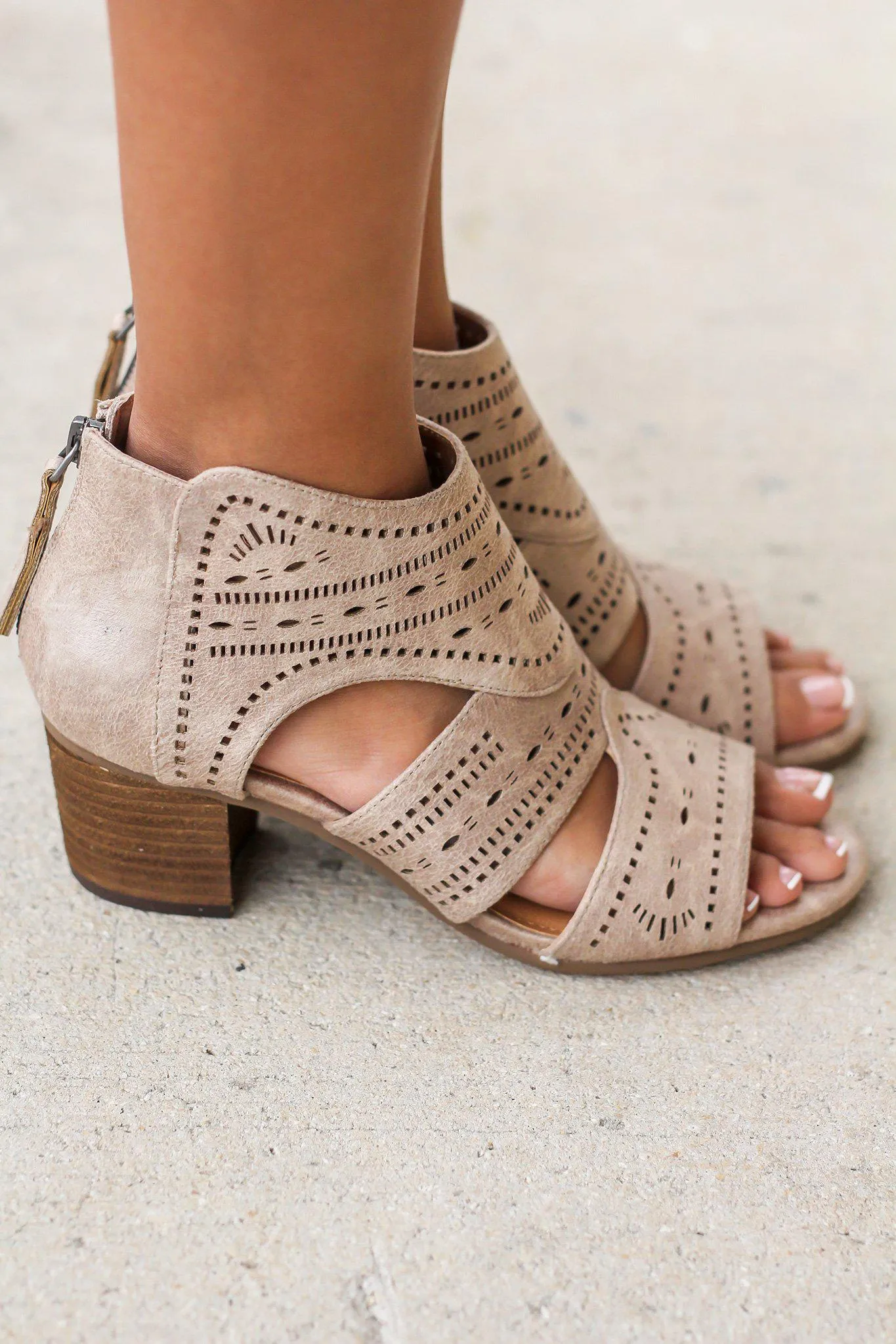 Taina Beige Booties
