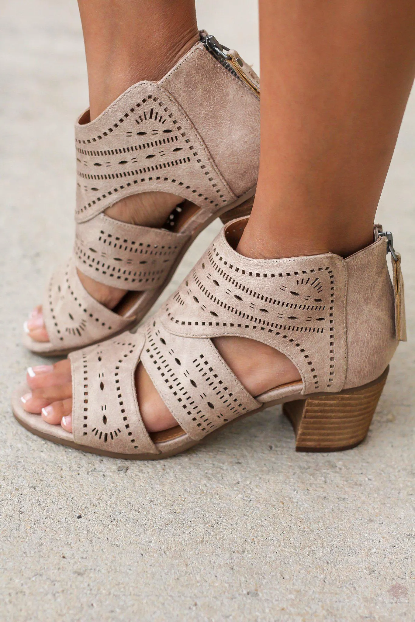 Taina Beige Booties